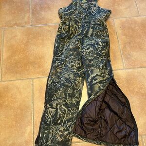 Cabela's youth medium insulated camo hunting overalls